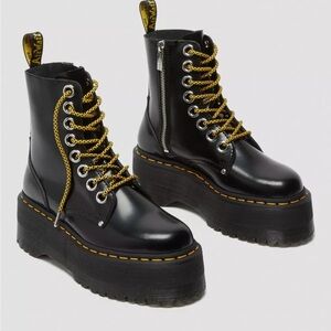 Dr. Martens Jadon Max Boots